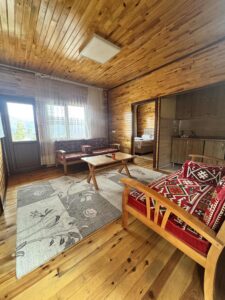 2+1 Bungalov Salon | Ertunç Yayla Evleri Çağlayancerit