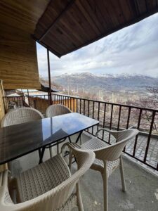 1+1 mutfaklı bungalov balkon manzarası - Ertunç Yayla Evleri