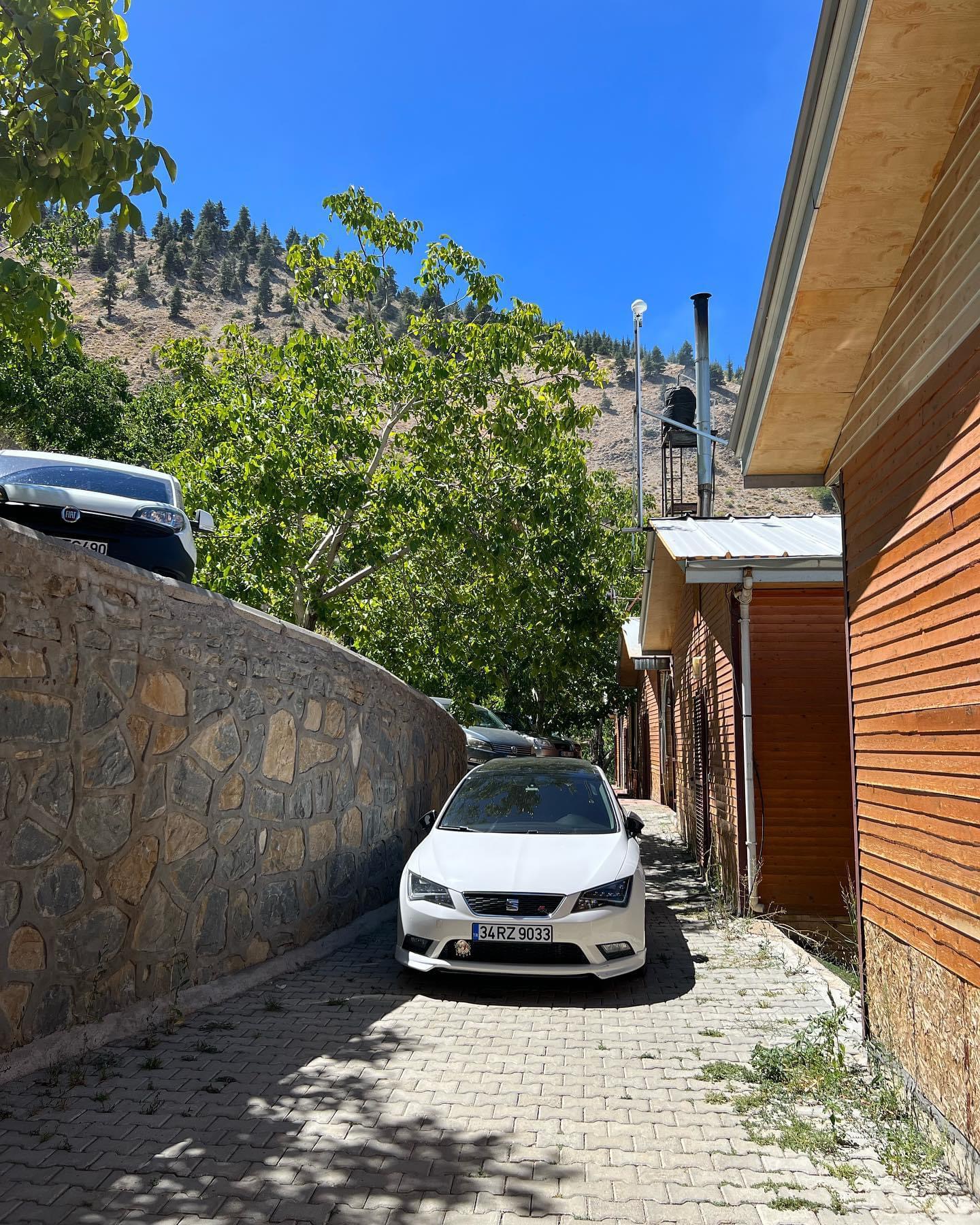 Foto Bungalov | Ertunç Yayla Evleri Çağlayancerit