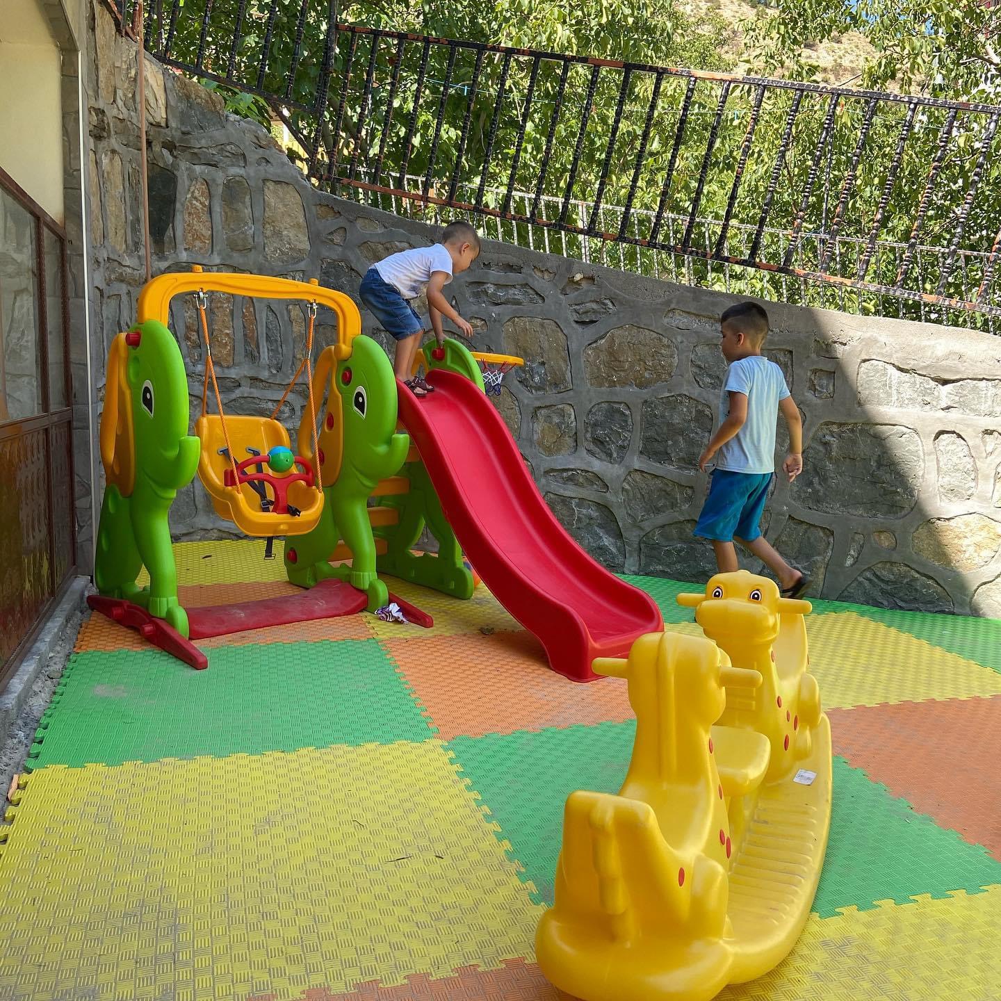 Çocuk Oyun Parkı | Ertunç Yayla Evleri Çağlayancerit